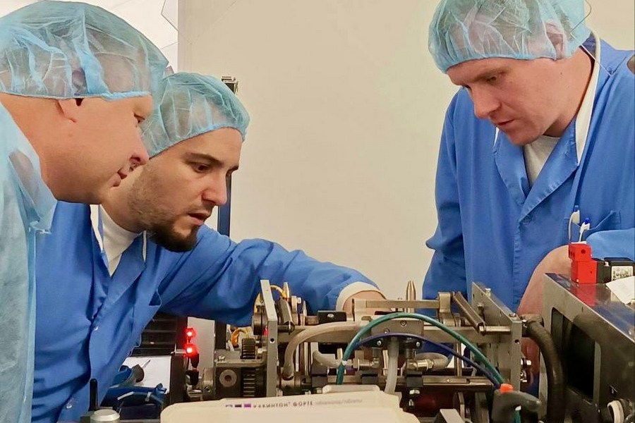 подача упаковки лекарства для маркировки подача упаковки лекарства для маркировки