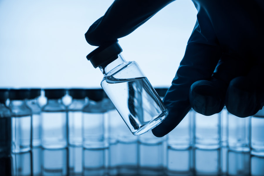 Лекарство в ампулах Лекарство в ампулах