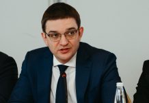 Инновации и технологический суверенитет: Минпромторг подвел итоги рекордного года для российской фармы Дмитрий Галкин