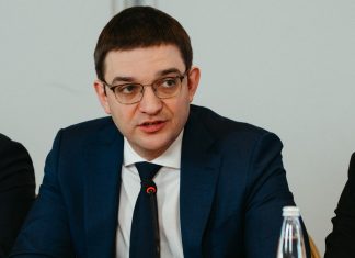 Инновации и технологический суверенитет: Минпромторг подвел итоги рекордного года для российской фармы Дмитрий Галкин