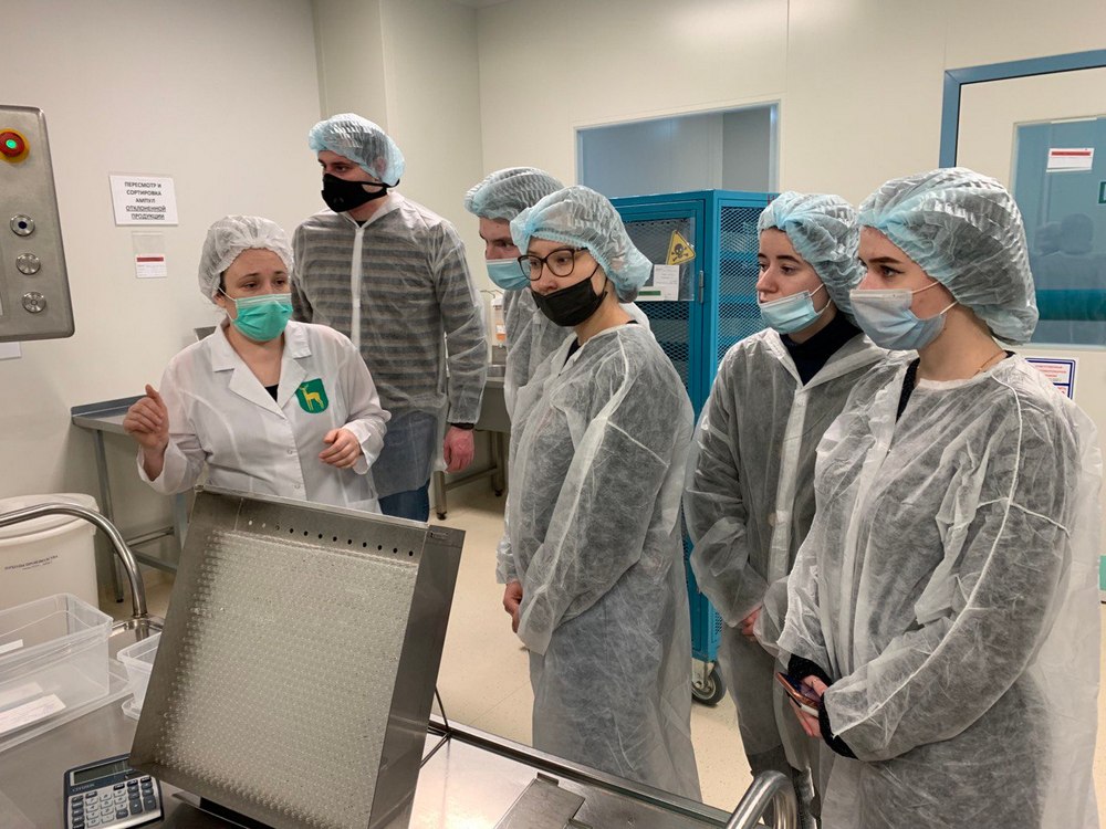 ФГУП «Эндофарм» принял участие в новом этапе «Моспром studweek» проекта «Открой#Моспром» 2 endopharm 03 1