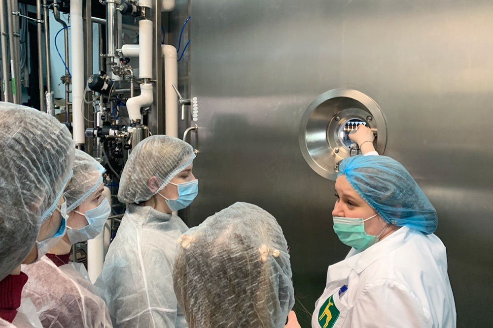 «Эндофарм» развивает сотрудничество с профильными образовательными организациями 7 экскурсия студентов на Эндофарм