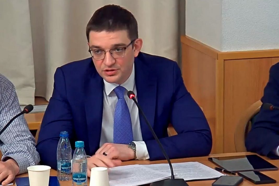 директор Департамента развития фармацевтической и медицинской промышленности Минпромторга России Дмитрий Галкин