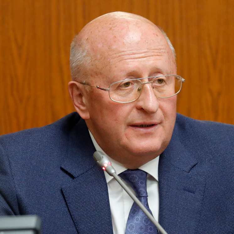 Александр Гинцбург