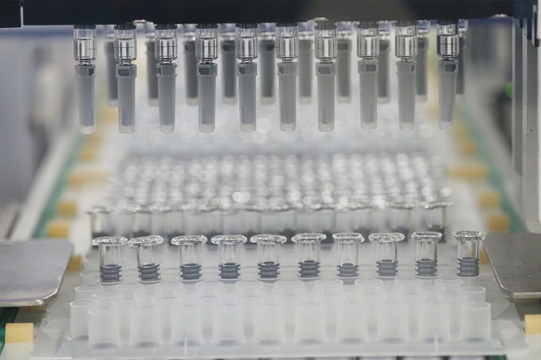 В России проведут клинические исследования комбинированной вакцины от гриппа и COVID-19 В России проведут клинические исследования комбинированной вакцины от гриппа и COVID-19