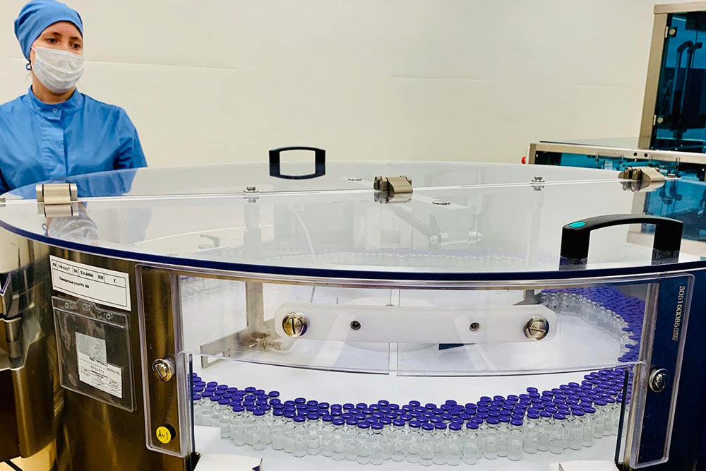 Компания «Нанолек» начала выпуск вакцины «КовиВак», разработанной специалистами Центра Чумакова 1 nanolek kovivak 1