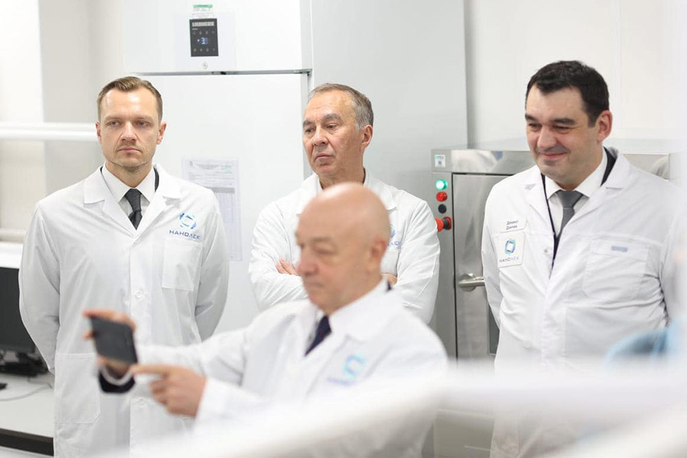 Компания «Нанолек» начала выпуск вакцины «КовиВак», разработанной специалистами Центра Чумакова 2 Производство вакцины Ковивак