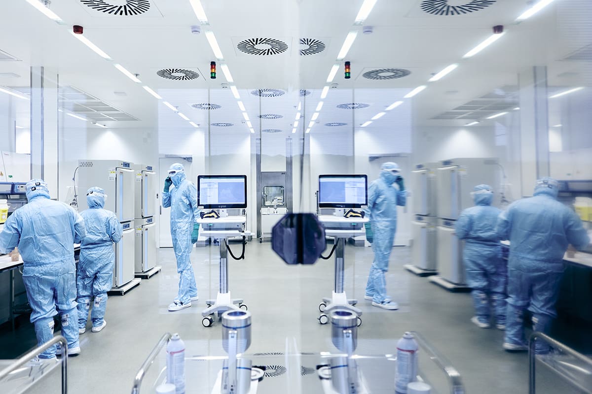 novartis-clean-room