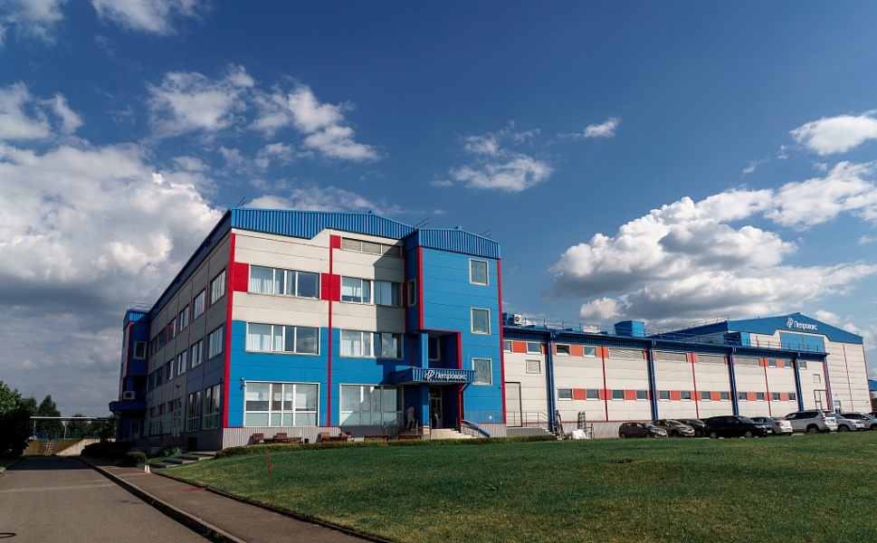 Петровакс