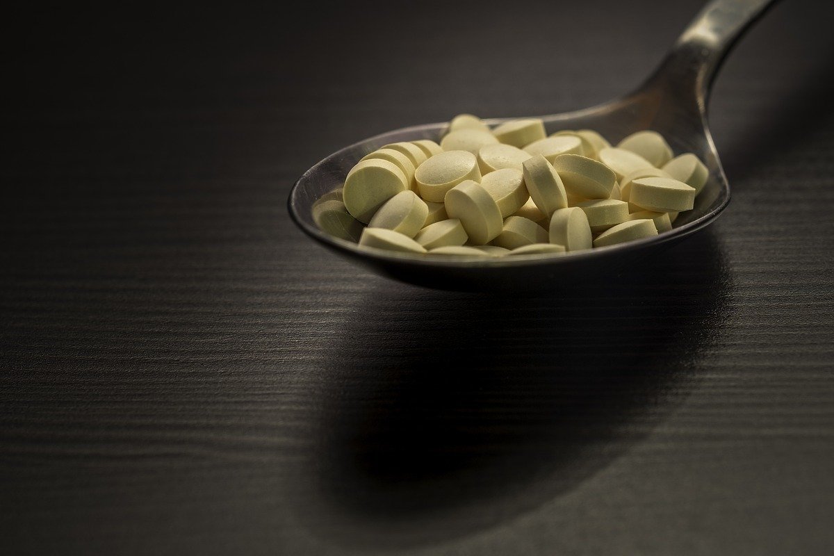 pills-on-a-spoon