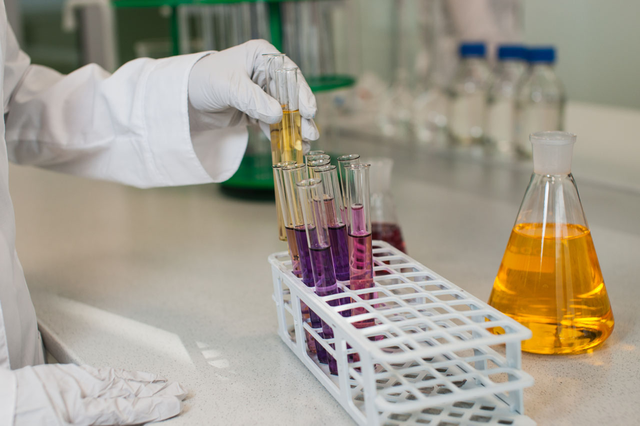 Р-Фарм, лаборатория