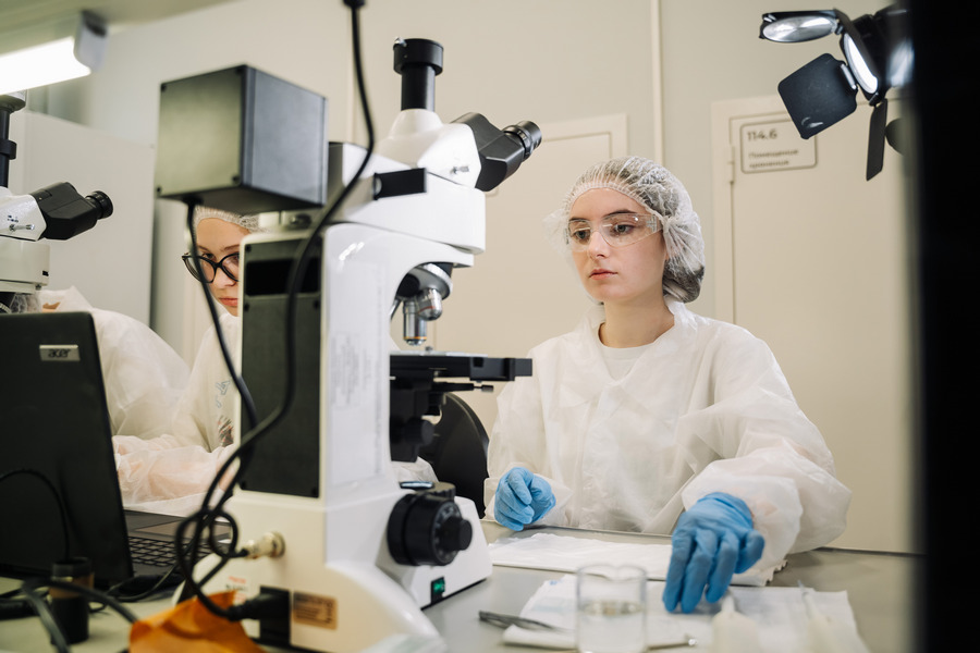 Студенты на Р-Фарм Студенты на Р-Фарм