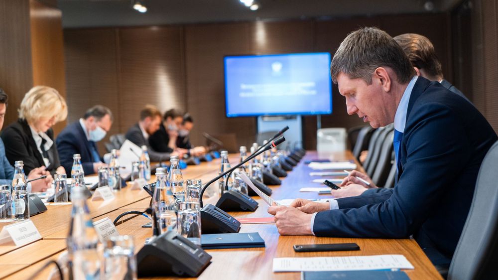 reestr на встрече с иностранными компаниями