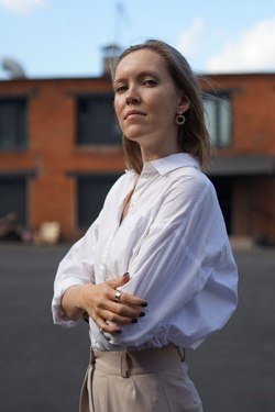 Юлия Степанова