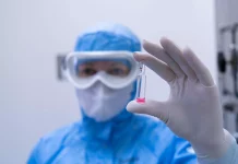 Глава Ростеха представил Михаилу Мишустину вакцину для взрослых от коклюша, дифтерии и столбняка производство вакцин